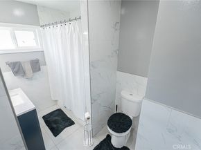 9700 S 5th Avenue, Inglewood CA 90305