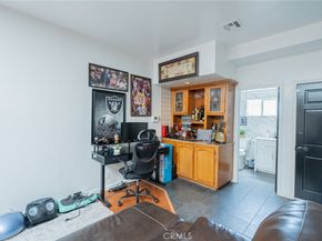9700 S 5th Avenue, Inglewood CA 90305
