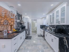 9700 S 5th Avenue, Inglewood CA 90305