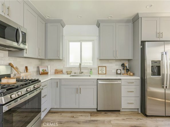 229 La Verne, Long Beach CA 90803