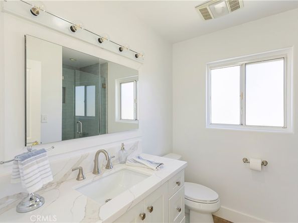 229 La Verne, Long Beach CA 90803