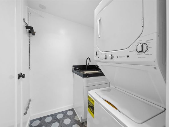 408 Rustic Drive, Los Angeles CA 90065