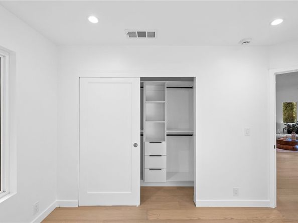 408 Rustic Drive, Los Angeles CA 90065