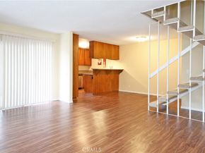 9693 caminito del vida, La Jolla CA 92121