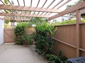 9693 caminito del vida, La Jolla CA 92121