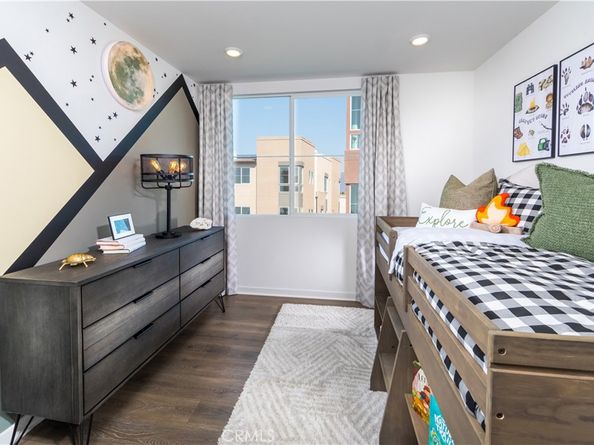 980 N Tangent Privado 305, Ontario CA 91764