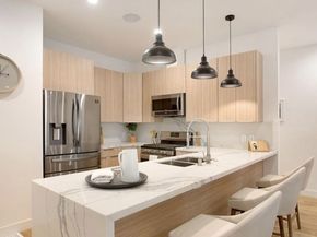 337 N Spaulding Avenue, Los Angeles CA 90036