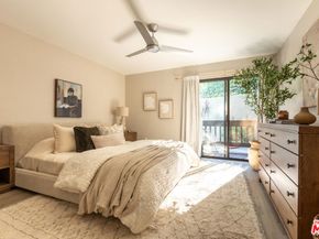 2018 Griffith Park Boulevard 109, Los Angeles CA 90039