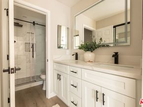 2018 Griffith Park Boulevard 109, Los Angeles CA 90039