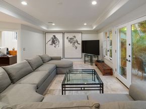 138 Voyage Mall, Marina Del Rey CA 90292