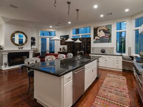 138 Voyage Mall, Marina Del Rey CA 90292