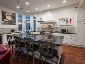 138 Voyage Mall, Marina Del Rey CA 90292