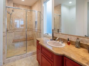 138 Voyage Mall, Marina Del Rey CA 90292