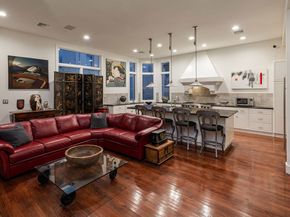 138 Voyage Mall, Marina Del Rey CA 90292