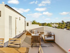 3230 S Barrington Avenue, Los Angeles CA 90066