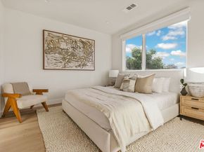 3230 S Barrington Avenue, Los Angeles CA 90066