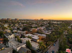 738 Palms Boulevard, Venice CA 90291