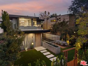 738 Palms Boulevard, Venice CA 90291