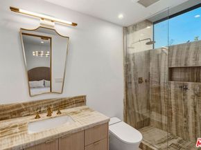 738 Palms Boulevard, Venice CA 90291