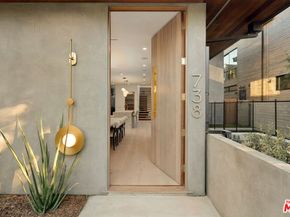 738 Palms Boulevard, Venice CA 90291