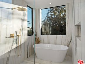 738 Palms Boulevard, Venice CA 90291