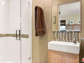 4022 Prospect Avenue, Los Angeles CA 90027