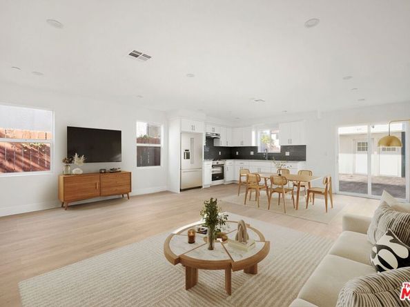 645 W 97th Street, Los Angeles CA 90044