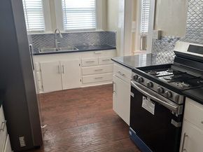 1400 S St Andrews Place, Los Angeles CA 90019