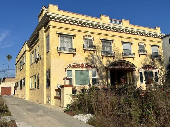 1400 S St Andrews Place, Los Angeles CA 90019