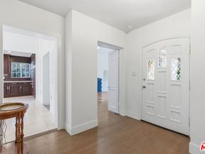 2633 N Commonwealth Avenue, Los Angeles CA 90027