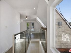 2633 N Commonwealth Avenue, Los Angeles CA 90027