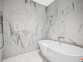 212 Bay Street 103, Santa Monica CA 90405