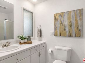 6601 Springpark Avenue 9, Los Angeles CA 90056