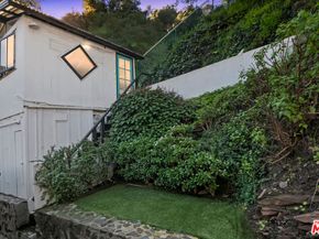 1653 N Beverly Glen Boulevard, Los Angeles CA 90077