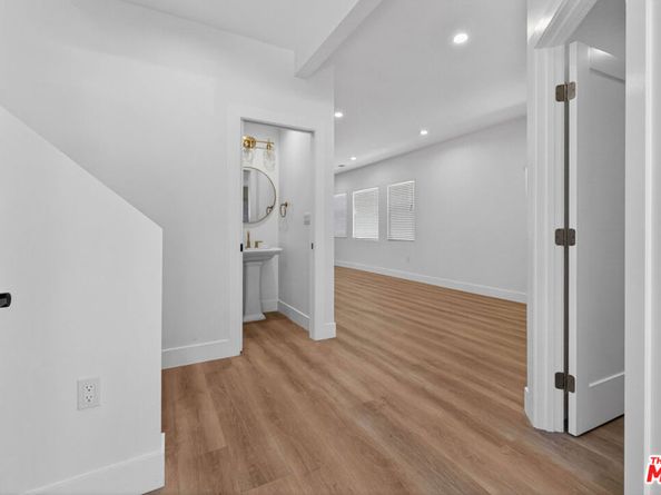 678 E 45th Street, Los Angeles CA 90011