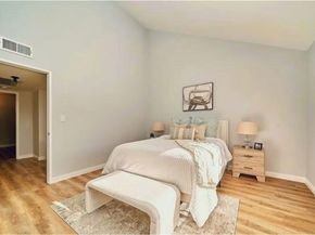 3130 Montrose Avenue 102, La Crescenta CA 91214