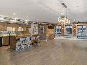 527 Molino Street 202, Los Angeles CA 90013