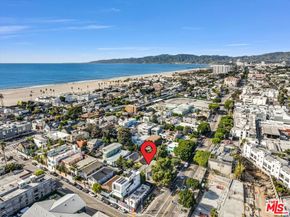 134 Park Place, Venice CA 90291