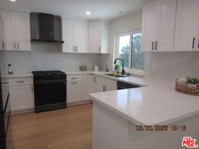 2615 Woodstock Lane, Burbank CA 91504