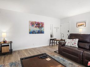 2002 4th Street 312, Santa Monica CA 90405