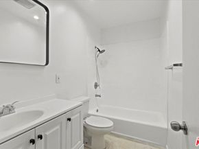 410 N Market Street 3, Inglewood CA 90302