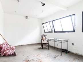 4913 Melrose Avenue, Los Angeles CA 90029