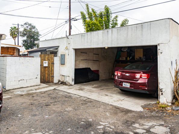 4913 Melrose Avenue, Los Angeles CA 90029