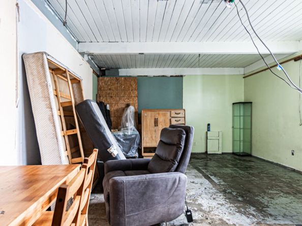 4913 Melrose Avenue, Los Angeles CA 90029