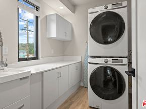 1205 Manzanita Street, Los Angeles CA 90029