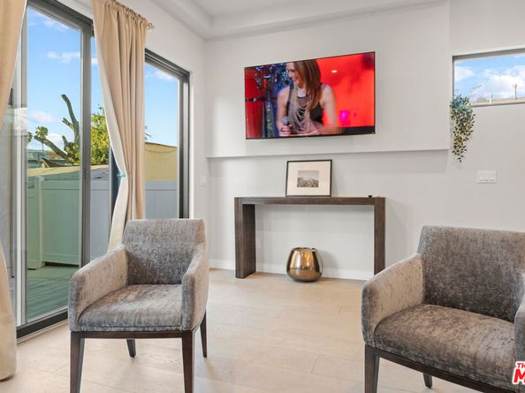 1205 Manzanita Street, Los Angeles CA 90029