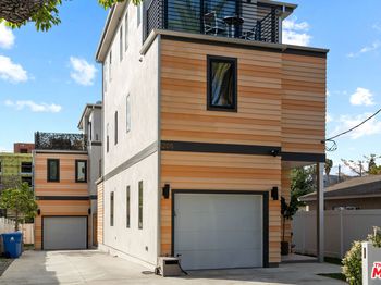 1205 Manzanita Street
