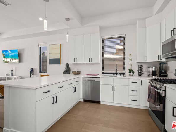 1205 Manzanita Street, Los Angeles CA 90029