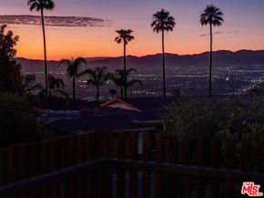 8674 Edwin Drive, Los Angeles CA 90046