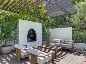 8674 Edwin Drive, Los Angeles CA 90046